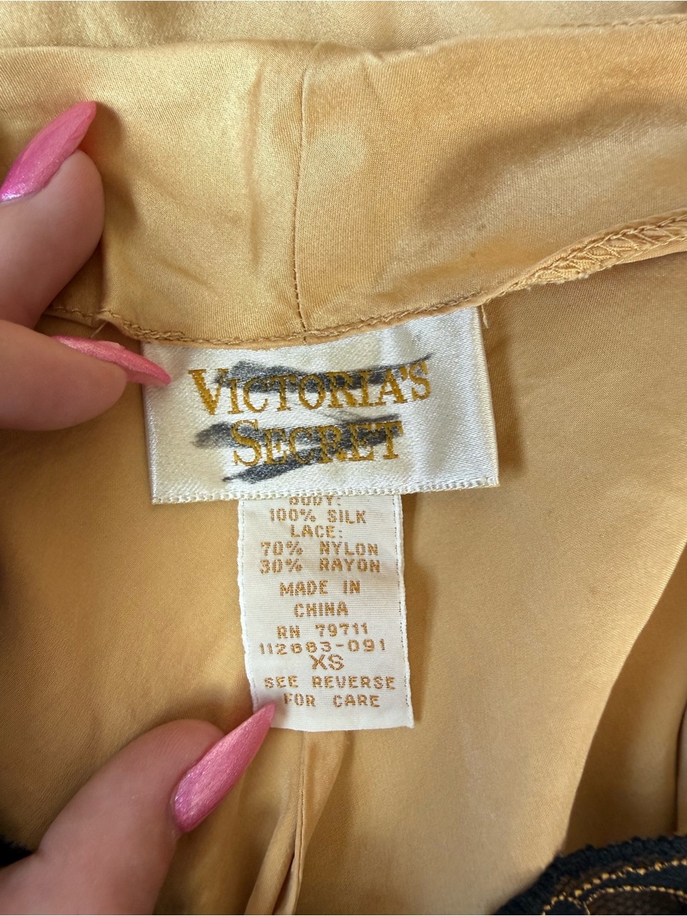 100% Silk Gold Tag Vintage Victoria’s Secret Gold Slip Black Lace - Picture 6 of 7